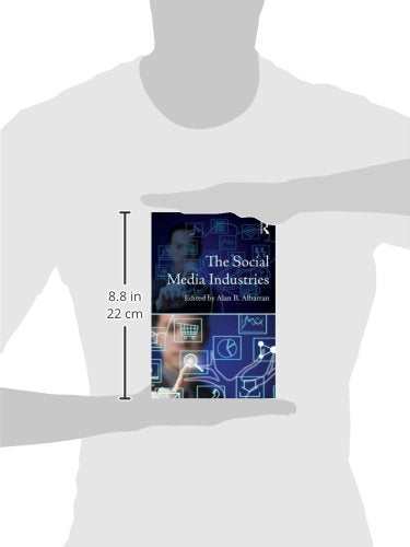 The Social Media Industries (Media Management and Economics Series) - Retail Maharaj