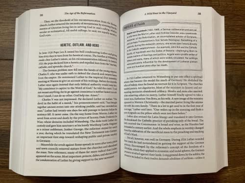 Church History in Plain Language, Fifth Edition: Why Jesus Still Matters in a World that Rejects the Bible - Retail Maharaj