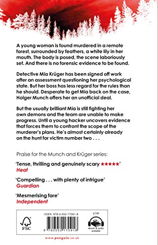 The Owl Always Hunts at Night: (Munch and Krüger Book 2) (Munch and Krüger, 2)