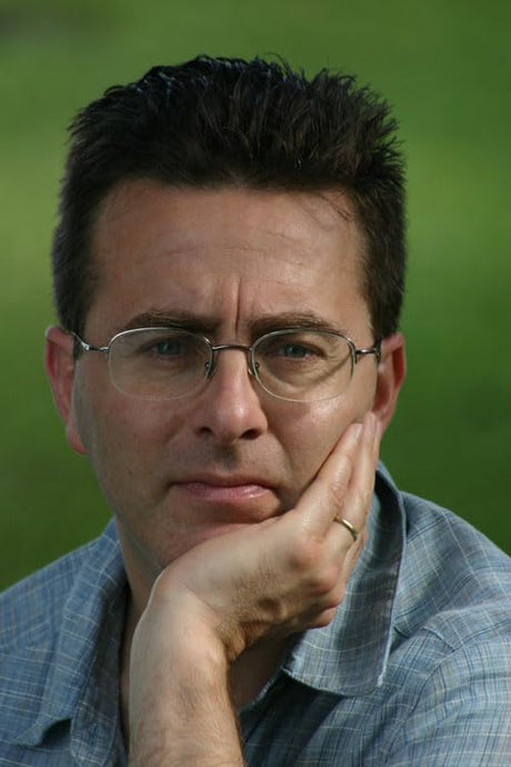 Dead Spy Running - Retail Maharaj