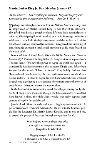 Daily Guideposts 2022: A Spirit-Lifting Devotional - Retail Maharaj