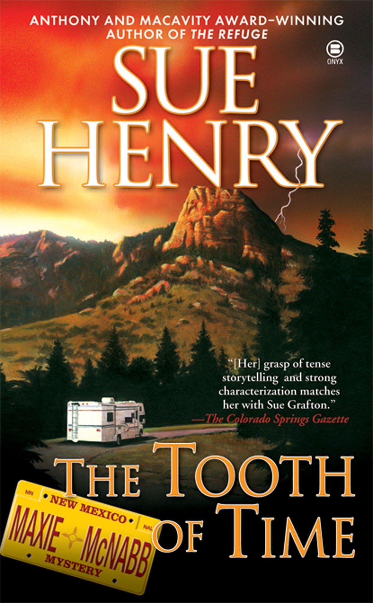 The Tooth of Time: A Maxine and Stretch Mystery: 2