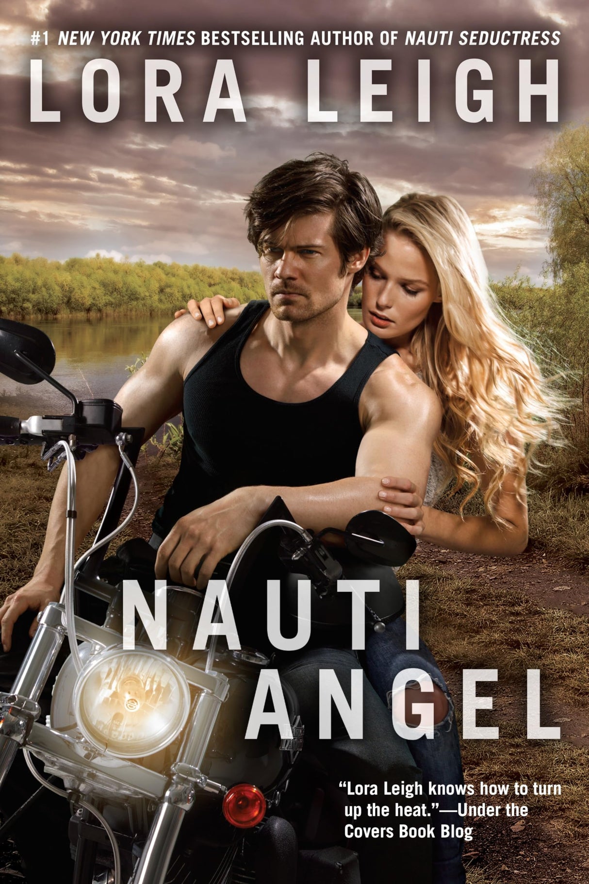 Nauti Angel: 4 (Nauti Girls)