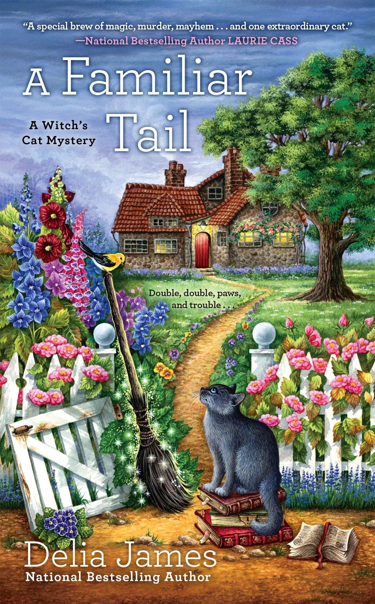 A Familiar Tail: A Witch's Cat Mystery: 1