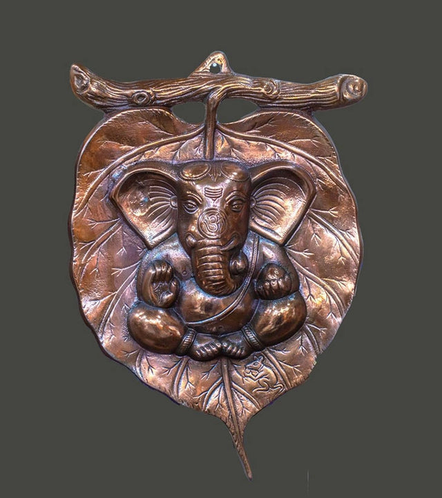 Casting Black Metal Ganesha on Peepal Leaf Wall Hanging – Handcrafted Eco-Friendly Blessings - Retail Maharaj
