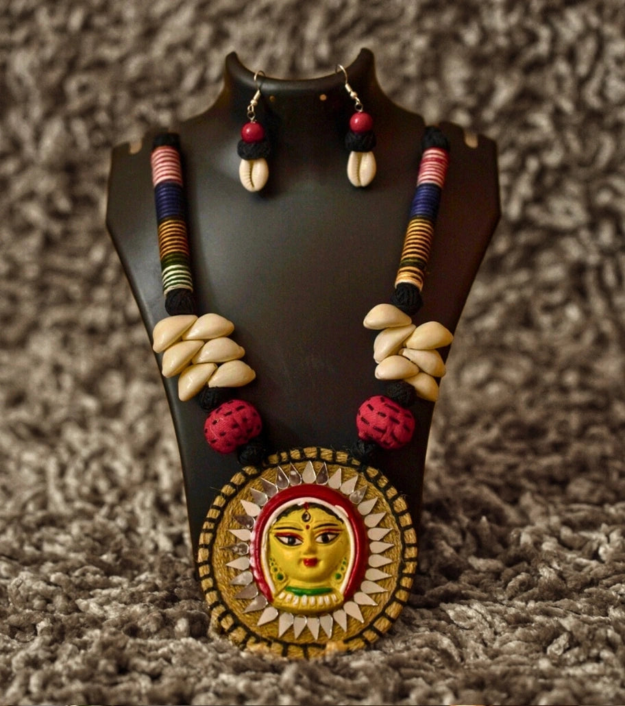 Devi Face Cowrie Fusion Necklace Set - Retail Maharaj