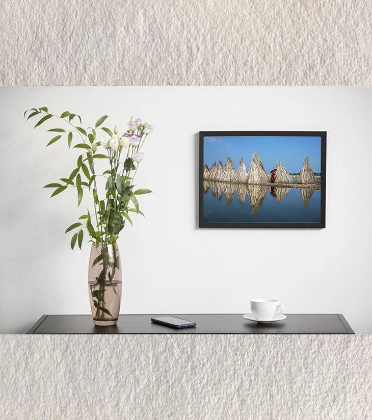 Golden Threads of Bortir Bill – Fine Art Photograph by Sayantan Sengupta - Retail Maharaj