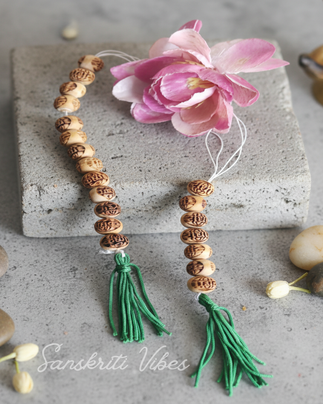 Radha Krishna Tulsi Beads Counter Mala – 20-Bead 10mm Japa Beads for Shri Radha and Shri Krishna Devotion