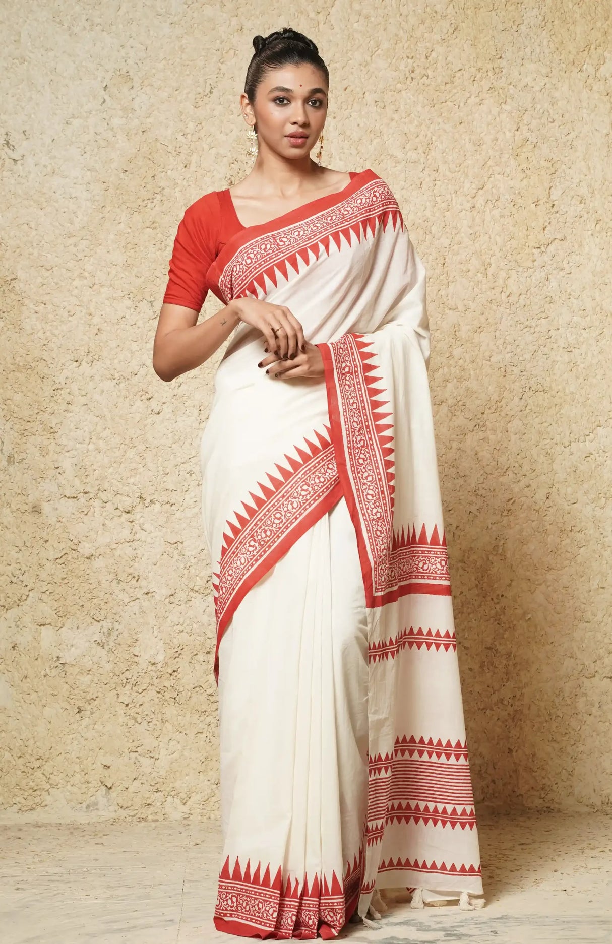 Handwoven Muslin Cotton Saree – Hand Block Printed with Red - Retail Maharaj