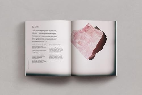 Crystal Healing for Women: Gift Edition: A Modern Guide to the Power of Crystals for Renewed Energy, Strength, and Wellne - Retail Maharaj