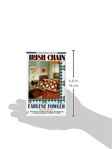Irish Chain: 2 (Benni Harper Mystery)