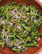 Angela's Kitchen: 200 Quick and Easy Recipes - Retail Maharaj