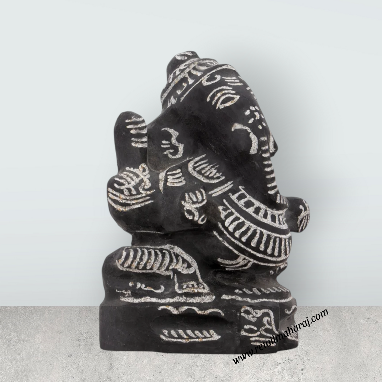 Ganesh Murti - 4 x 2.75 Inches | Black Stone Vinayagar Idol/ Ganpati Murti for Pooja - Retail Maharaj
