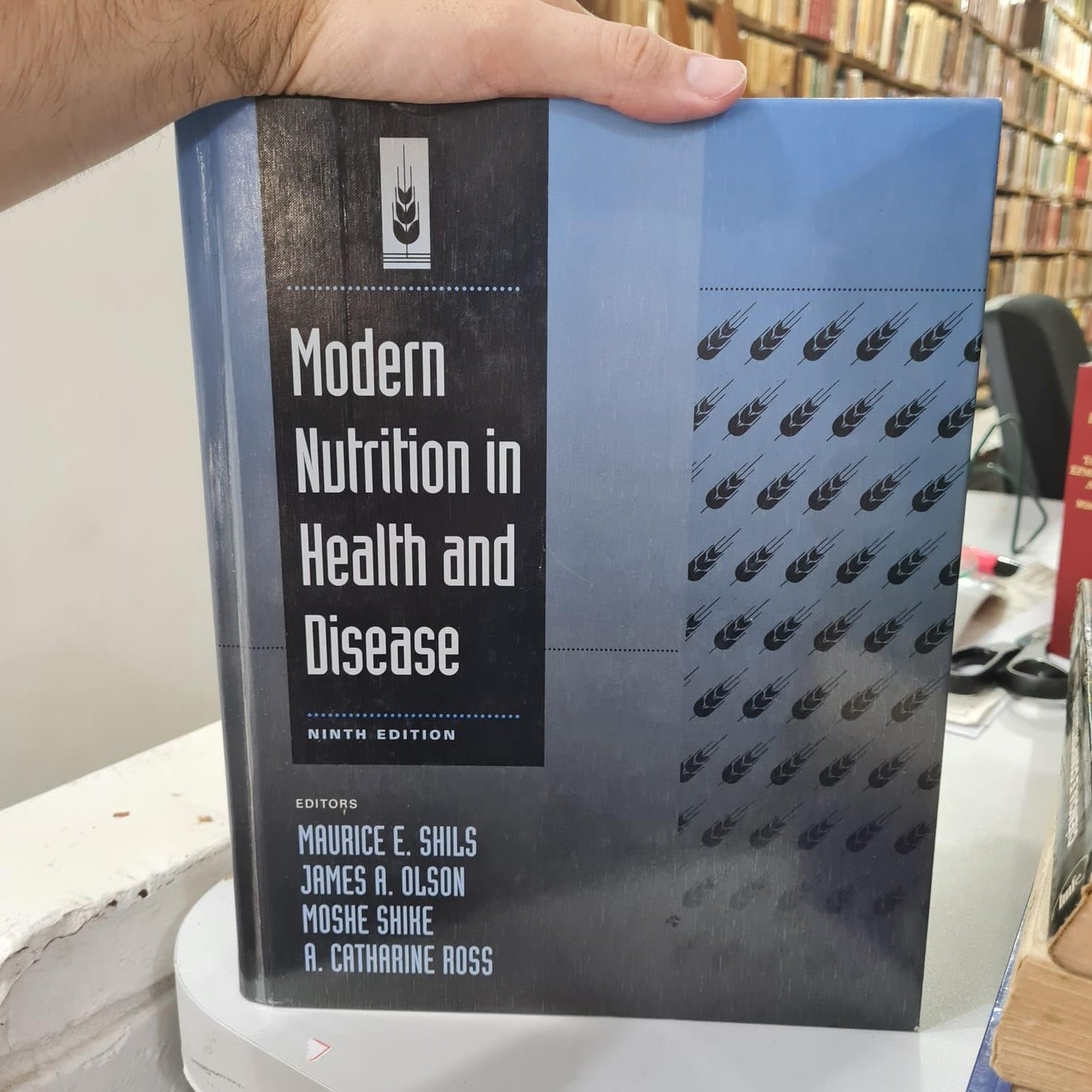 Modern Nutrition in Health and Disease: v. 2