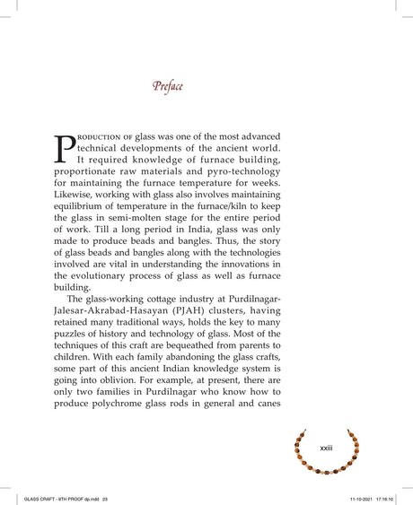 Glass Crafts in Northern India - Retail Maharaj