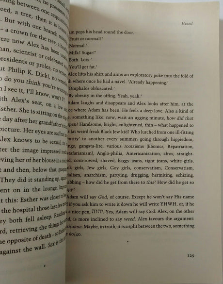 The Autograph Man - Retail Maharaj