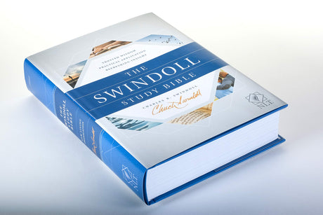 The Swindoll Study Bible NLT - Retail Maharaj