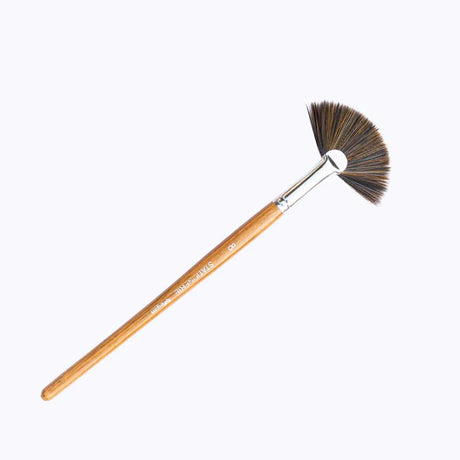 Retail Maharaj Fan Brush No. 8 Vegan Synthetic - Retail Maharaj
