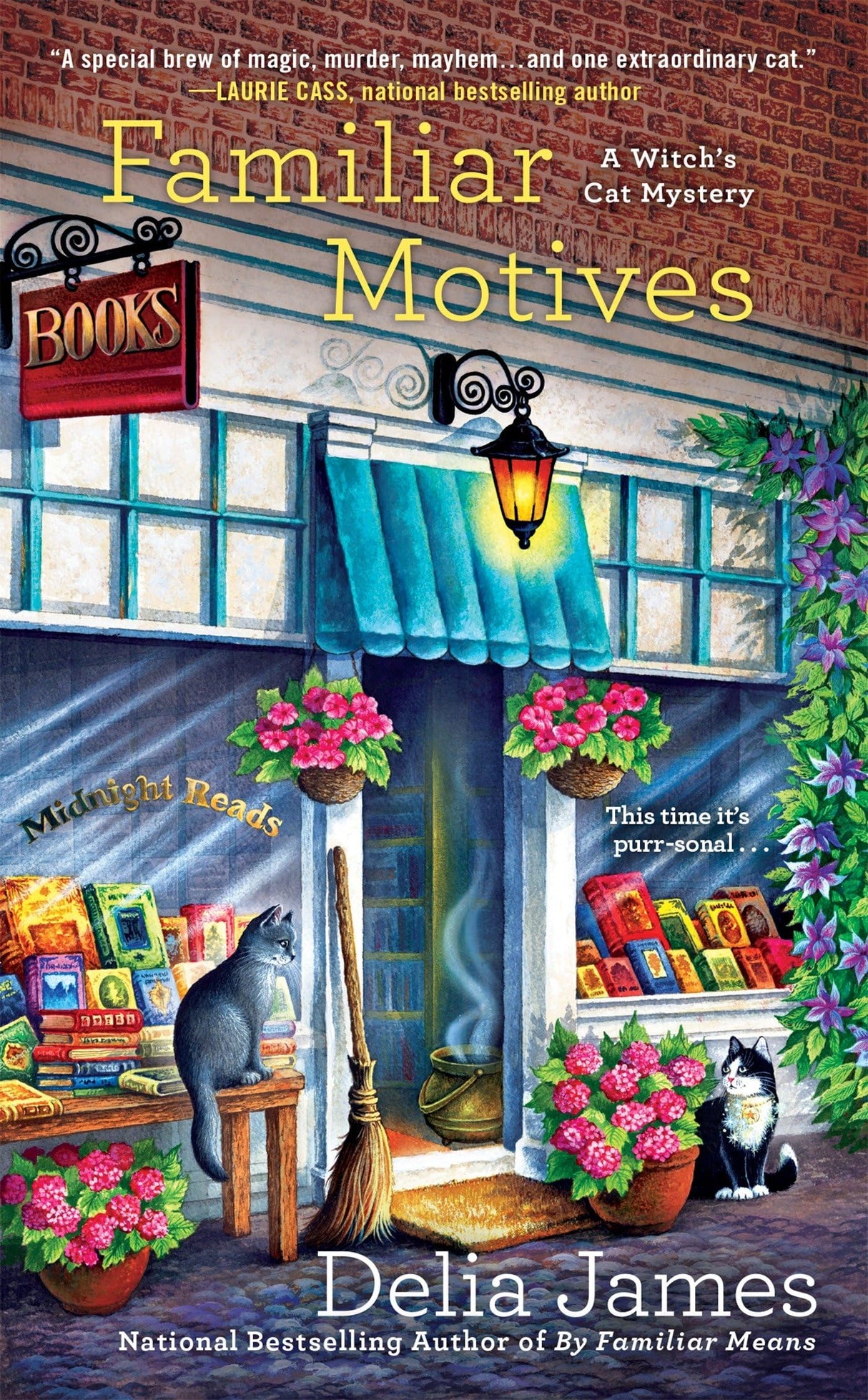 Familiar Motives: A Witch's Cat Mystery: 3
