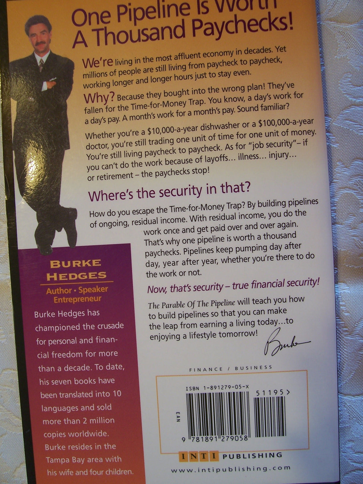 The Parable of Pipeline [English] - Retail Maharaj