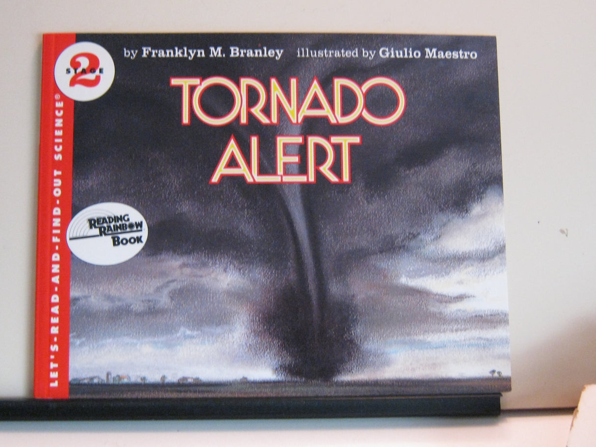 Tornado Alert: Stage 2 (Let's-Read-and-Find-Out Science 2)