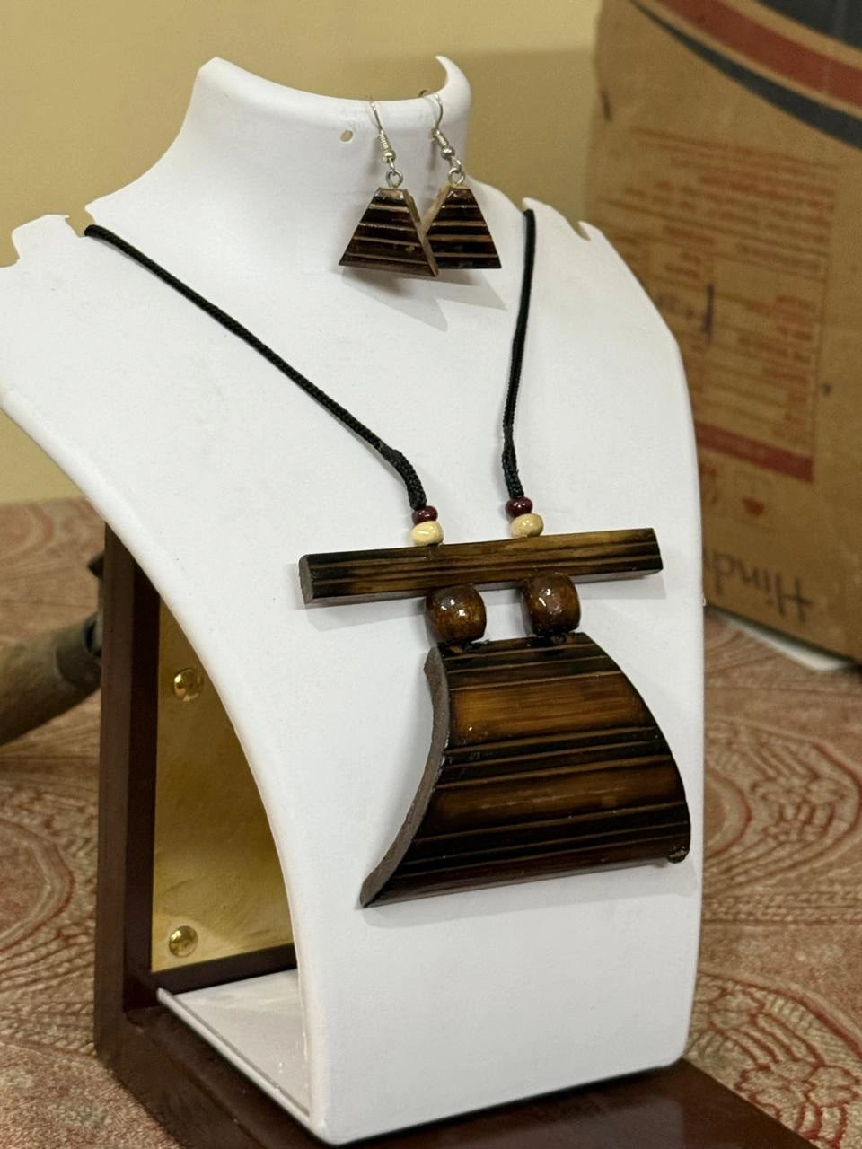Tribal Terra Wooden Pendant Set – Handcrafted Boho Necklace & Earring Set