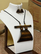 Tribal Terra Wooden Pendant Set – Handcrafted Boho Necklace & Earring Set