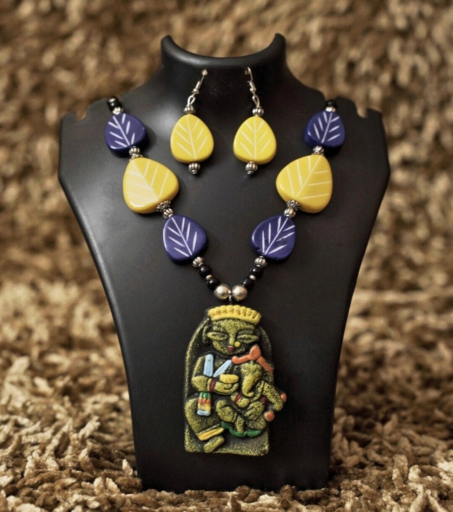 Tribal Tales Terracotta Necklace Set – Yellow & Indigo Edition