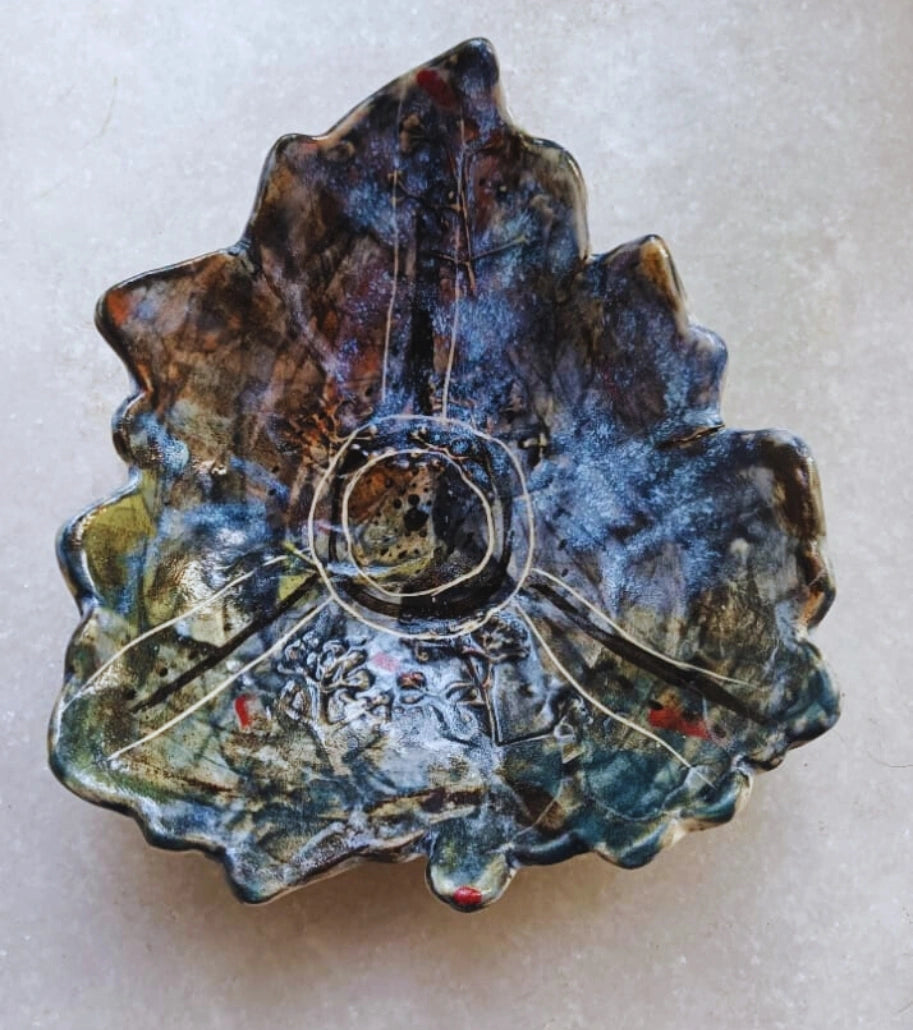 Leaf-Shaped Tapas Plate for Baking & Serving – Handcrafted by LeafCraze