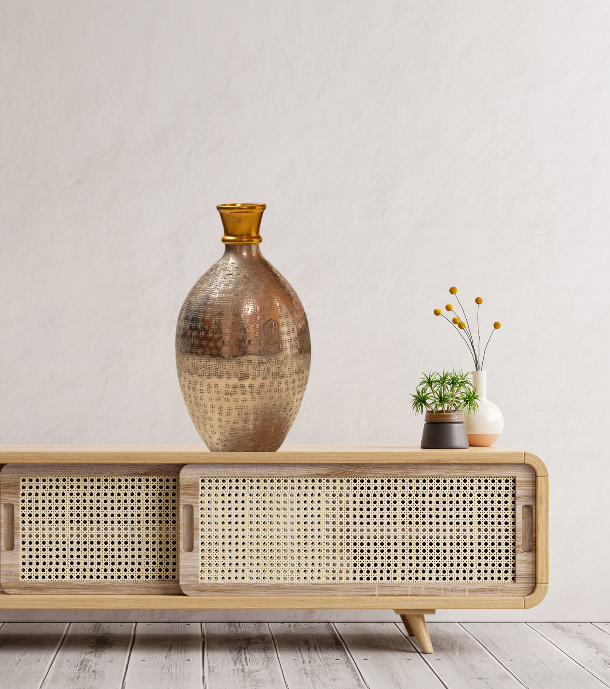Vase with Antique and Shining Metal Finish – Elegant Decorative Piece with Golden Rim for Home & Office Décor