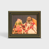 Photo Frame  – 4 x 5 Inch Premium Frame featuring Gurudev Sri Sri Ravi Shankar, available in Black, White, Cream, Gold, and Black & White colors.