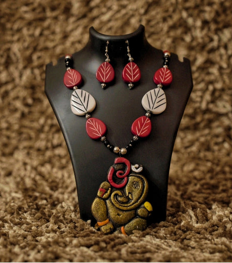 Vintage Bloom Afghani Thread Necklace Set – Maroon & Silver - Retail Maharaj