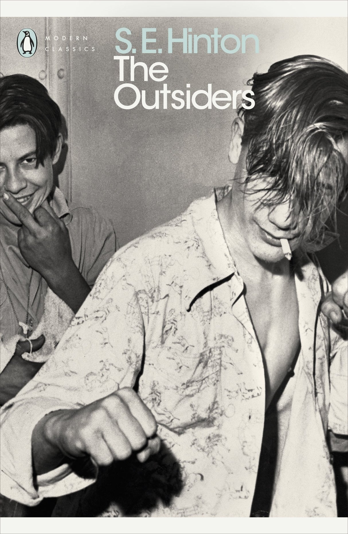 The Outsiders (Penguin Modern Classics) - Retail Maharaj